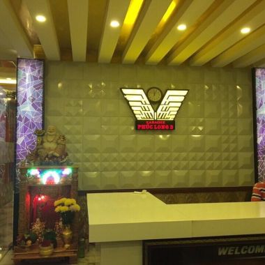 THI CÔNG TRANG TRÍ VĂN PHÒNG BẰNG TẤM ỐP 3D DA
