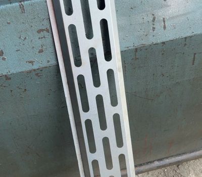 THANH LAM TÔN ĐỤC LỖ BẢN 166MM