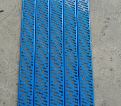 lam C84 đục lỗ 